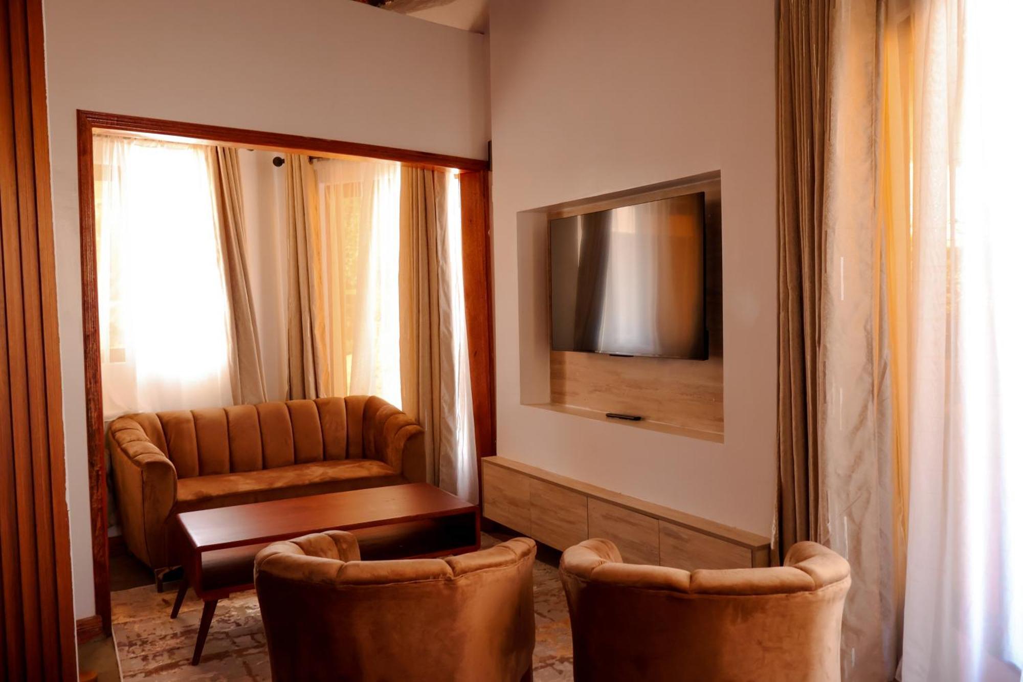 Winter Villa Resort & Spa Limited Embu Bagian luar foto